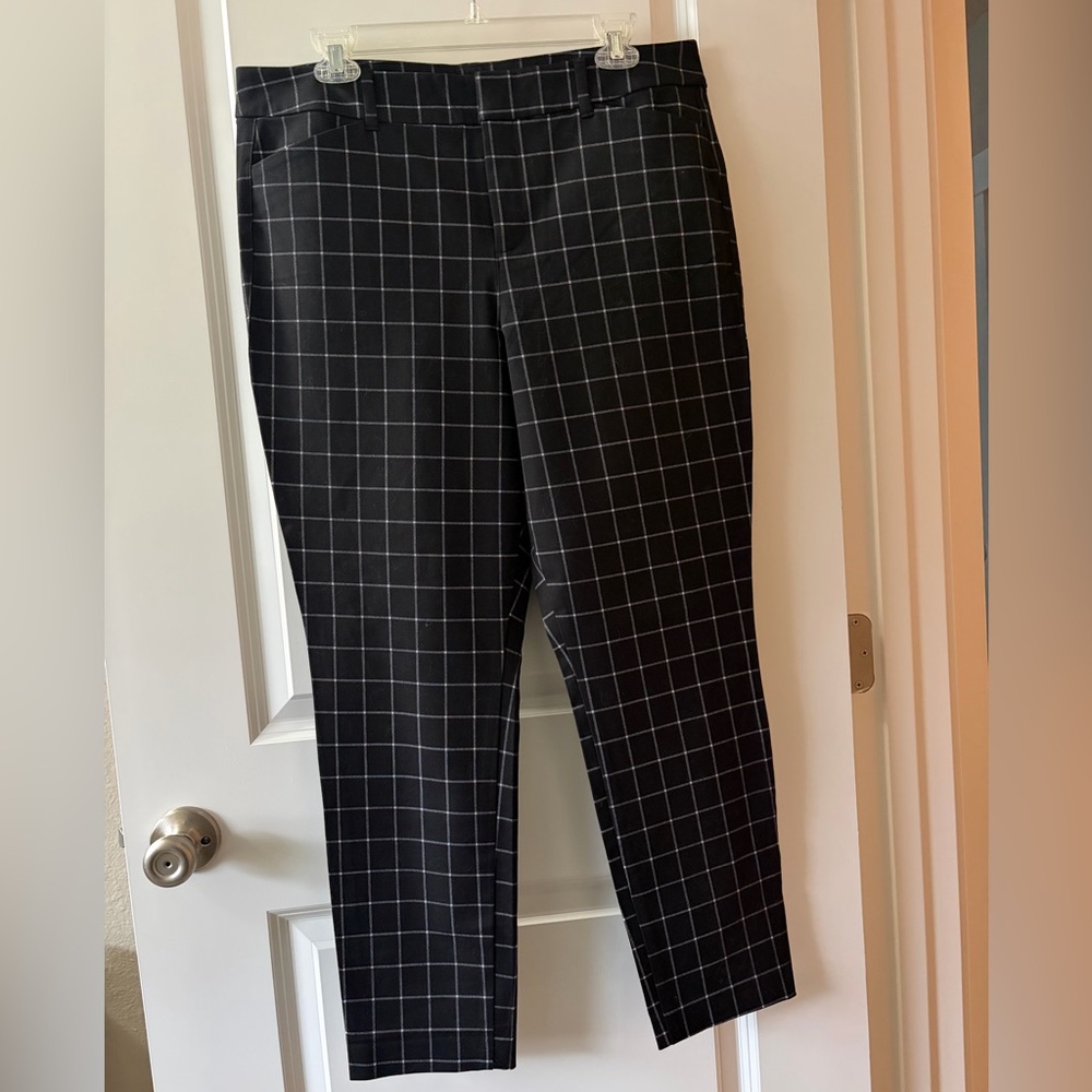 Old Navy Black Grid Pattern Pants